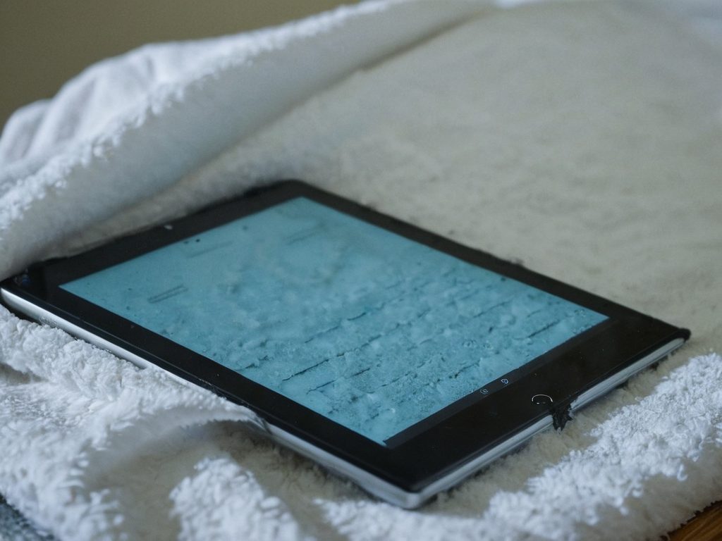 Tablet Wasserschaden: Erste Hilfe & Reparatur – fachgerechte Reparatur & Diagnose